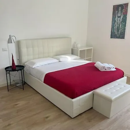 Appartamento La Casa Di Clara Napoli Esterno foto